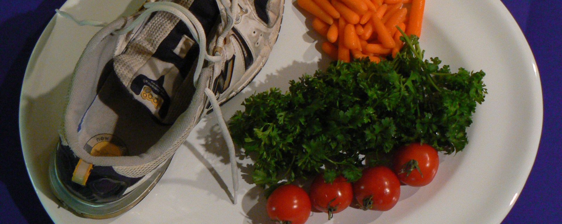 Between the Family - Vegetarian Sneaker - White Plate as Palette